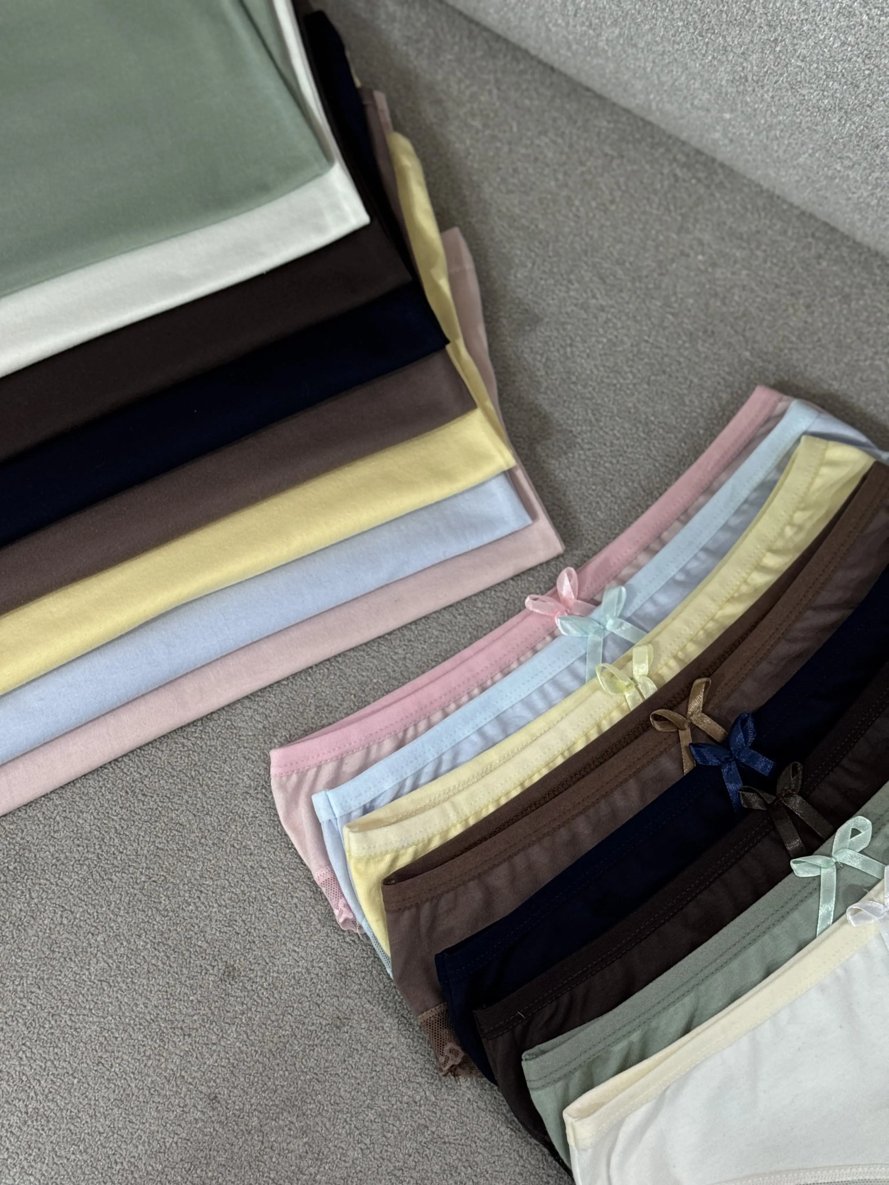 ست تاپ و شورتک زنانه الینا